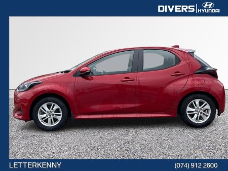 2022 Toyota Yaris 1.5 Petrol Hybrid Luna Automatic €20,945 thumbnail