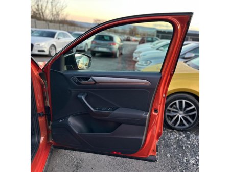 2020 Volkswagen T-Roc - thumbnail 11