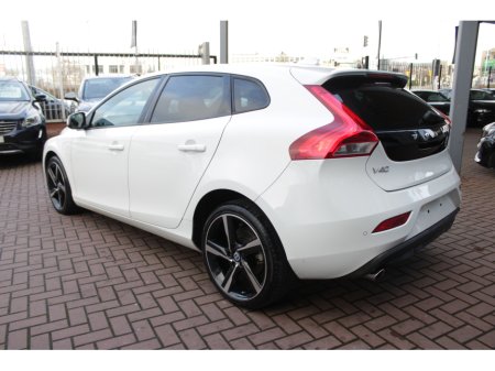 2016 Volvo V40 2.0D4 SPORT 5DR HATCHBACK AUTO HUGE SPEC  // 1 OWNER CAR // AS NEW CONDITION THROUGHOUT // BUY WITH CONFIDENCE AA AND SIMI APPROVED DEALER 2025 // FINANCE ARRANGED // €14,950 thumbnail