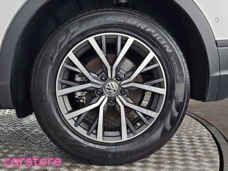 2018 Volkswagen Tiguan - thumbnail 14