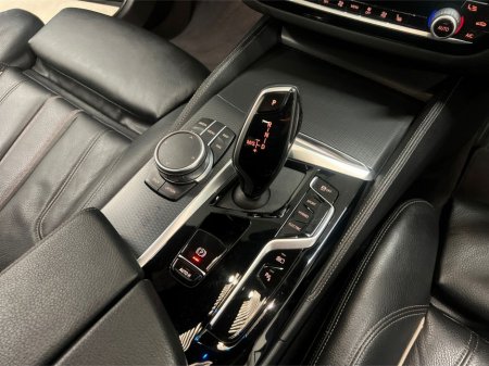 2021 BMW 5 Series - thumbnail 10