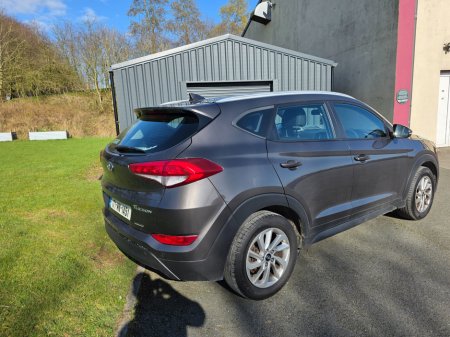 2017 Hyundai Tucson - thumbnail 3