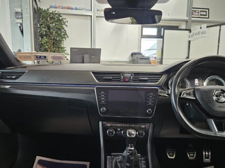 2019 Skoda Superb - thumbnail 13