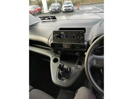 2021 Citroen Berlingo LX 1.5 BLUEHDI 75 S&S 650KG M €15,000 thumbnail