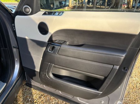 2021 Land Rover Range Rover Sport Range Rover SPO MY 21.5 2.0 SI4 Phev 404 €55,950 thumbnail