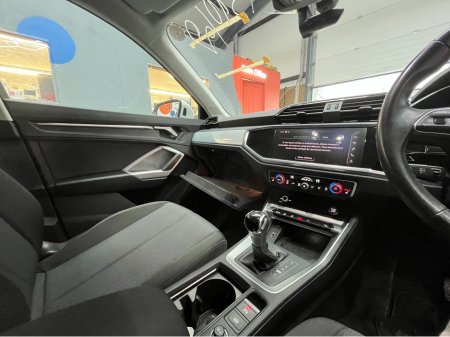 2020 Audi Q3 €29950! 2020 AUDI Q3 35TDI QUATTRO ADVANCED 2.0 AUTOMATIC / CRUISE CONTROL / 360° PARKING CAMERA / ELECTRIC HEATED SEATS / APPLE CARPLAY €29,950 thumbnail