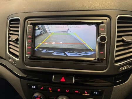 2020 Volkswagen Sharan 2.0TDI DSG 150HP Highline €32,950 thumbnail