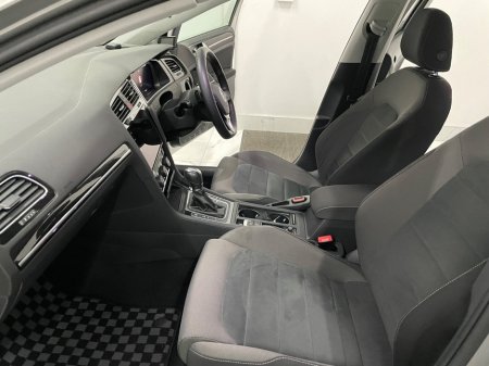 2019 Volkswagen Golf 1.4 TSI 5DR 150HP Highline DSG €15,995 thumbnail