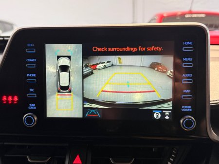 2020 Toyota C-HR 1.8 HYBRID LUNA €21,890 thumbnail