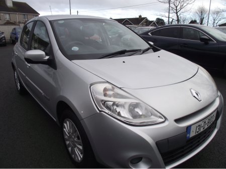 2013 Renault Clio III COLLECTION 1.2 75 5DR €4,950 thumbnail