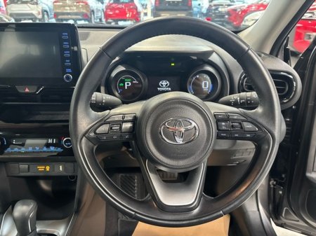 2023 Toyota Yaris Cross LUNA HYBRID AUTO €28,500 thumbnail