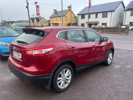 2015 Nissan Qashqai 1.2 PET SV 4DR   LOW  MILEAGE €8,950 thumbnail