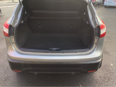 2015 Nissan Qashqai * 1.5 DIESEL €9,950 thumbnail