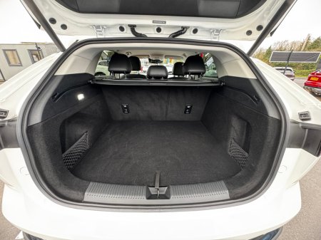 2025 MG HS Trophy thumbnail