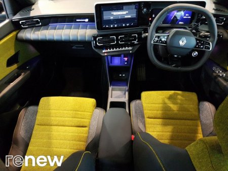 2025 Renault 5 iconic 52kWh 150hp €33,900