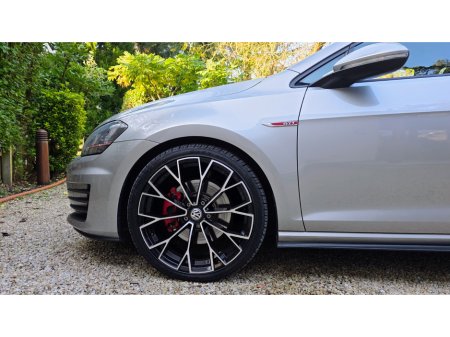 2014 Volkswagen Golf - thumbnail 15