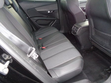 2022 Peugeot 3008 - thumbnail 8