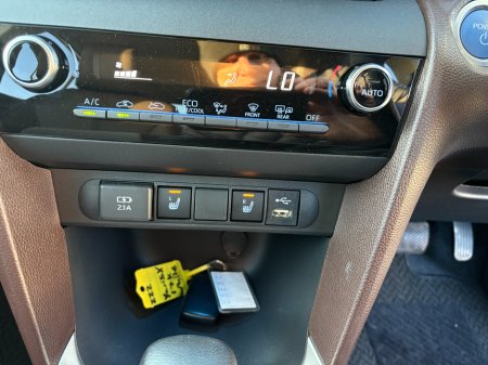 2022 Toyota Yaris Cross  €26,950 thumbnail