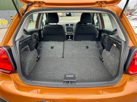 2015 Volkswagen Polo - thumbnail 25