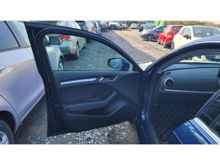 2015 Audi A3 - thumbnail 6