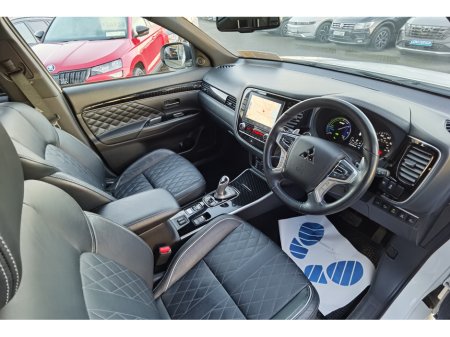 2020 Mitsubishi Outlander 2.4 EXCEED SAFETY AUTOMATIC PETROL PLUG-IN HYBRID - FINANCE AVAILABLE - CALL US TODAY ON 01 492 6566 OR 087-092 5525 €22,950 thumbnail