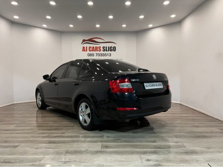 2016 Skoda Octavia 1.6 TDI SE BUSINESS 11 110PS 5DR €9,950 thumbnail