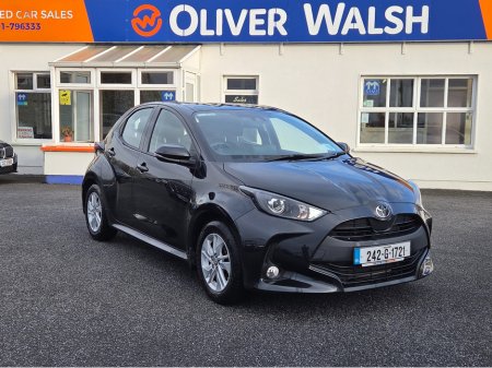 2024 Toyota Yaris 1.5 LUNA