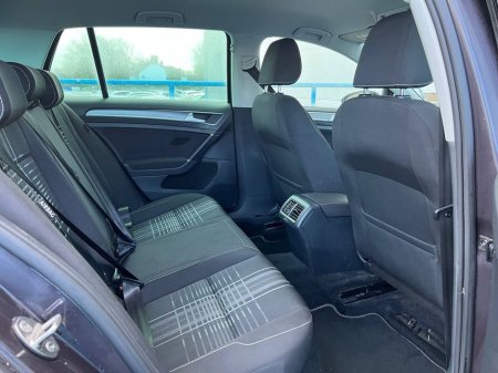 2015 Volkswagen Golf R-LINE PACK 1.2 TSI AUTO // LOUNGE EDITION // NEW 19" ALLOYS // REVERSE CAMERA // ADAPTIVE CRUISE CONTROL €13,900 thumbnail