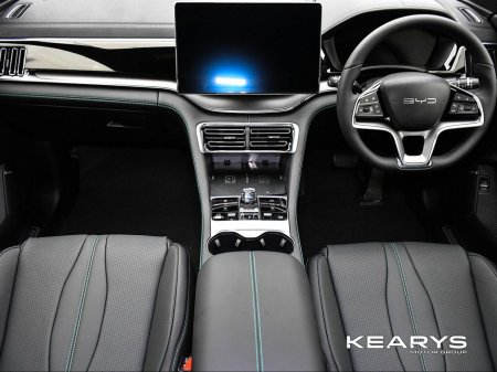 2025 BYD Seal U Comfort Dm-I PHEV Auto €41,888 thumbnail