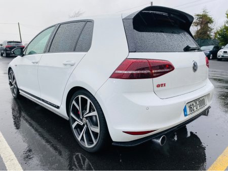 2016 Volkswagen Golf GOLF GTI CLUBSPORT TRACK EDITION 2016 (162) €24,995 thumbnail