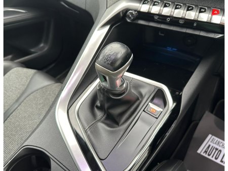 2019 Peugeot 5008 - thumbnail 25