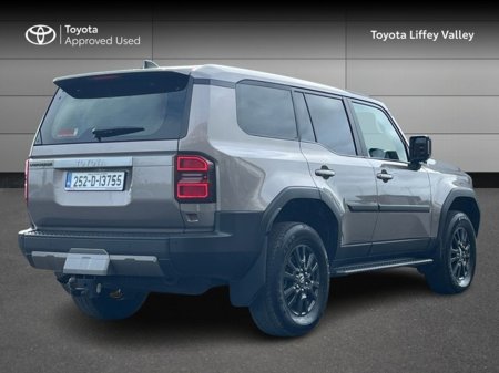 2025 Toyota Landcruiser - photo 2