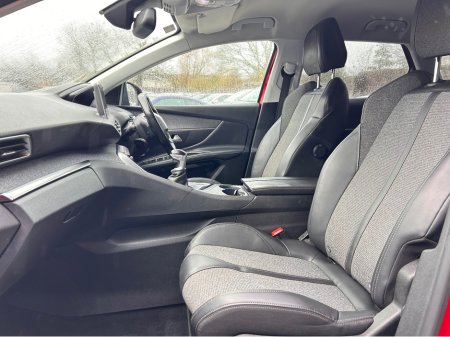 2018 Peugeot 3008 ALLURE 1.5 BLUE HDI 130 6 6.2 4DR €15,950 thumbnail