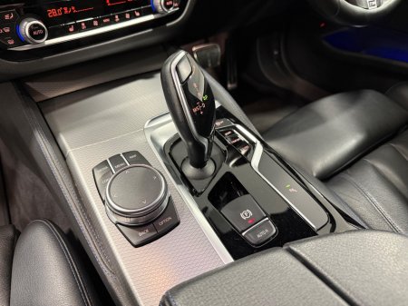 2020 BMW 5 Series - thumbnail 17