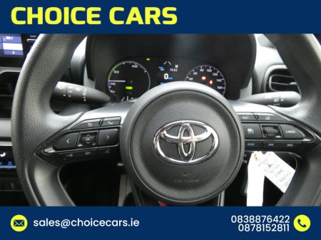 2020 Toyota Yaris - thumbnail 9