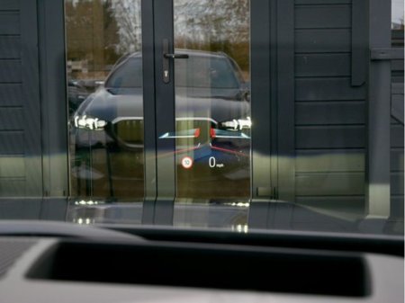 2025 BMW 5 Series - thumbnail 23