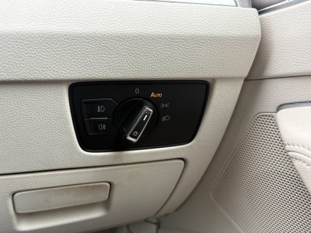 2018 Volkswagen Passat - thumbnail 3