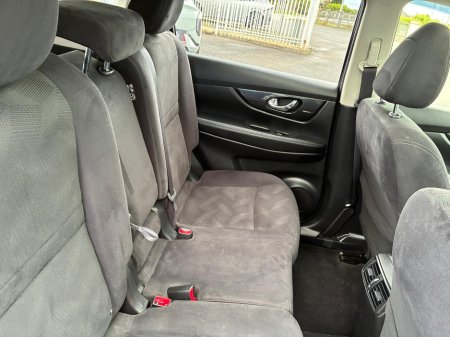 2017 Nissan X-Trail - thumbnail 9