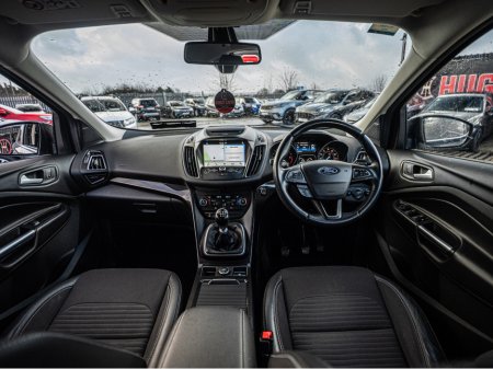 2017 Ford Kuga 2017 Kuga 1.5d TITANIUM/High spec/1yr warranty €15,888 thumbnail