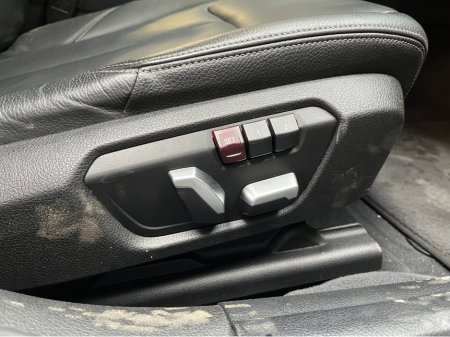 2016 BMW 3 Series - thumbnail 9