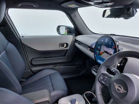 2025 MINI Hatch COOPER Cooper C 5DR €39,995 thumbnail