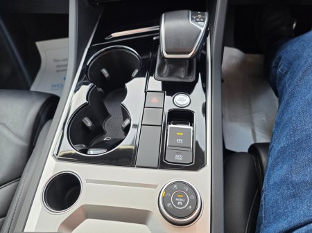 2020 Volkswagen Touareg 3.0TDI 286HP V6 4M DSG Design €39,950 thumbnail