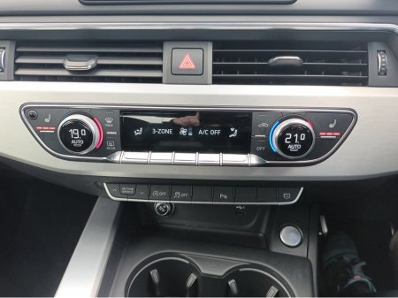 2019 Audi A4 - thumbnail 12