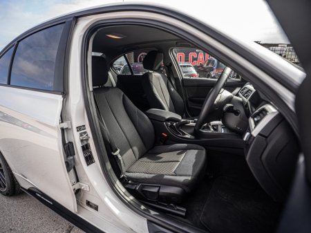 2014 BMW 3 Series - thumbnail 18