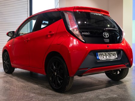 2017 Toyota Aygo - thumbnail 6