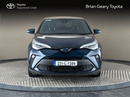 2023 Toyota C-HR Sport Hybrid €29,950 thumbnail