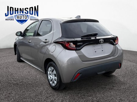 2020 Toyota Yaris - thumbnail 5