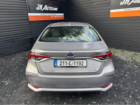 2021 Toyota Corolla 1.8 HYBRID SALOON €18,995 thumbnail