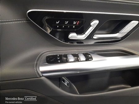 2023 Mercedes-Benz SL Class AMG MERCEDES-AMG SL 43 €99,950 thumbnail