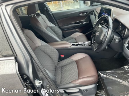 2018 Toyota C-HR HYBRID SOL 4DR AUTO €21,500 thumbnail